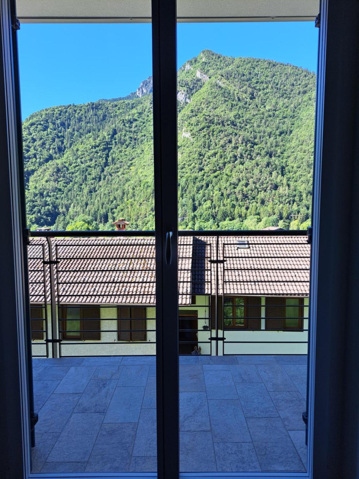 Casa Balu Lägenhet Bezzecca Exteriör bild